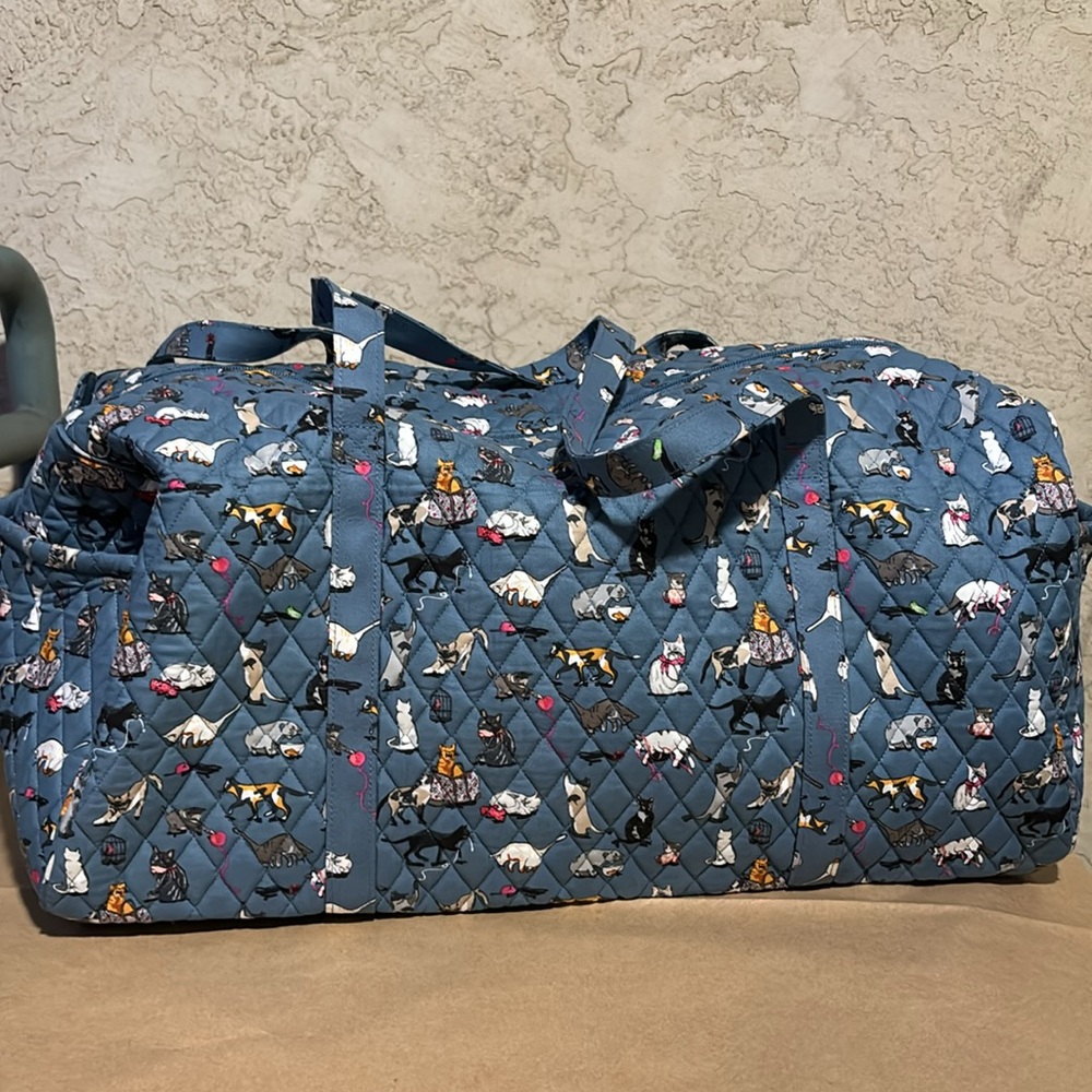 Vera Bradley Cat's Meow Pattern Large Traveler Duffel Bag Kitty Cat Gym Luggage